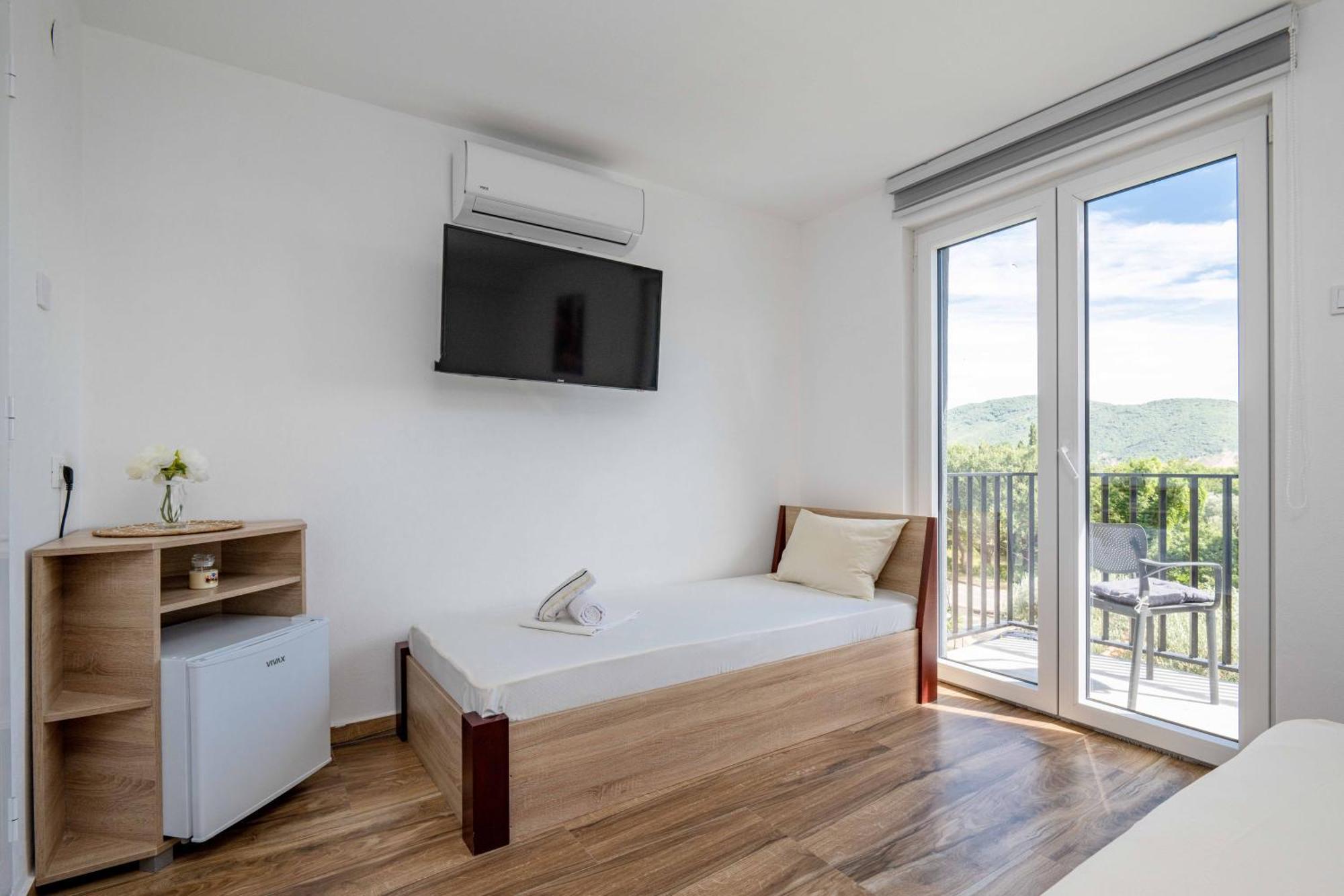 Sumice Inn Petrovac 외부 사진