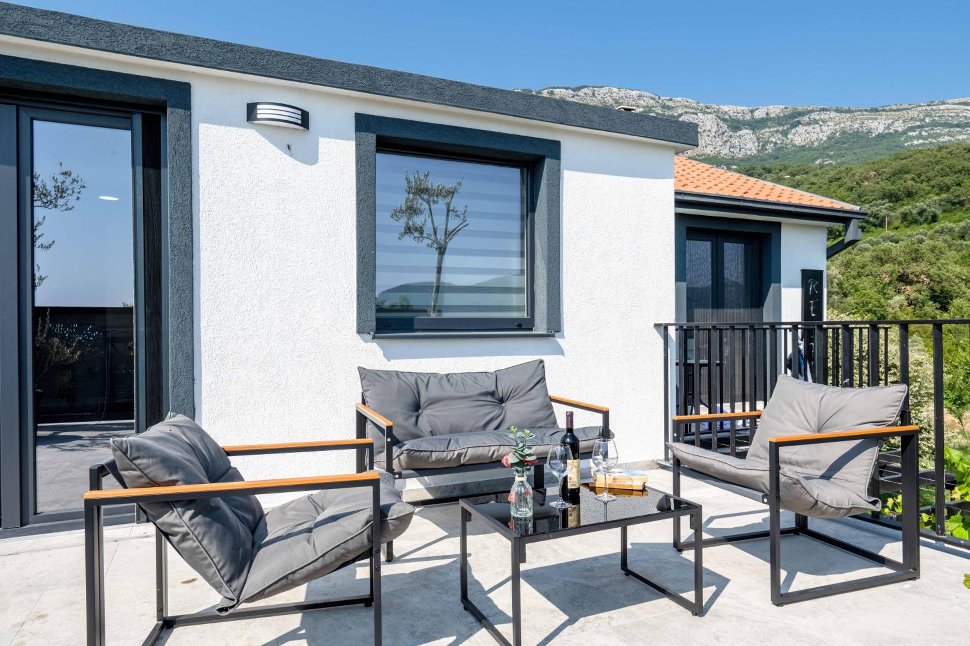 Sumice Inn Petrovac 외부 사진