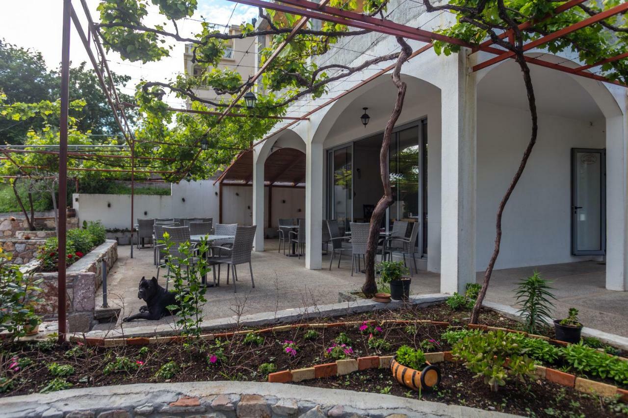 Sumice Inn Petrovac 외부 사진