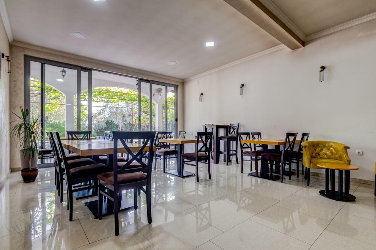 Sumice Inn Petrovac 외부 사진